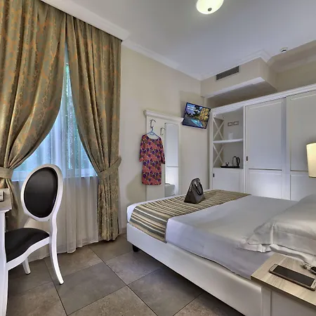 Hotel Excelsior Le Terrazze 4*